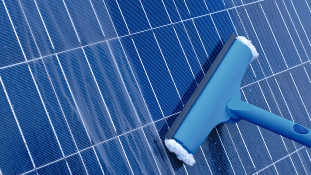 Laver panneau solaire tous les ans
